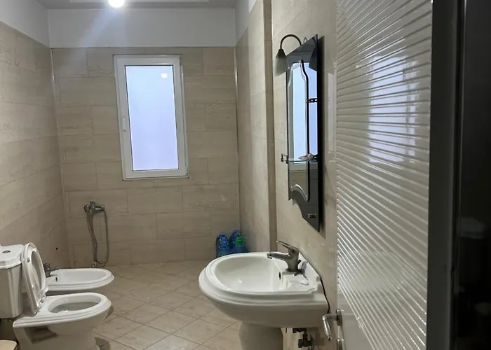 Toto Luxury Center Fier